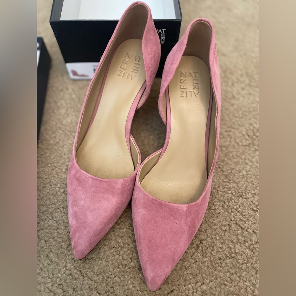Naturalizer Pink Suede Wedge shoes